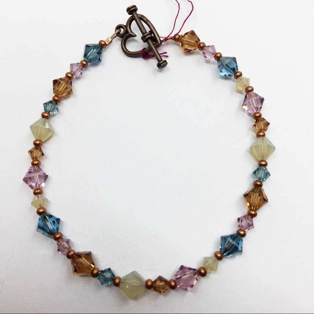 Handmade Swarovski bracelet with heart toggle